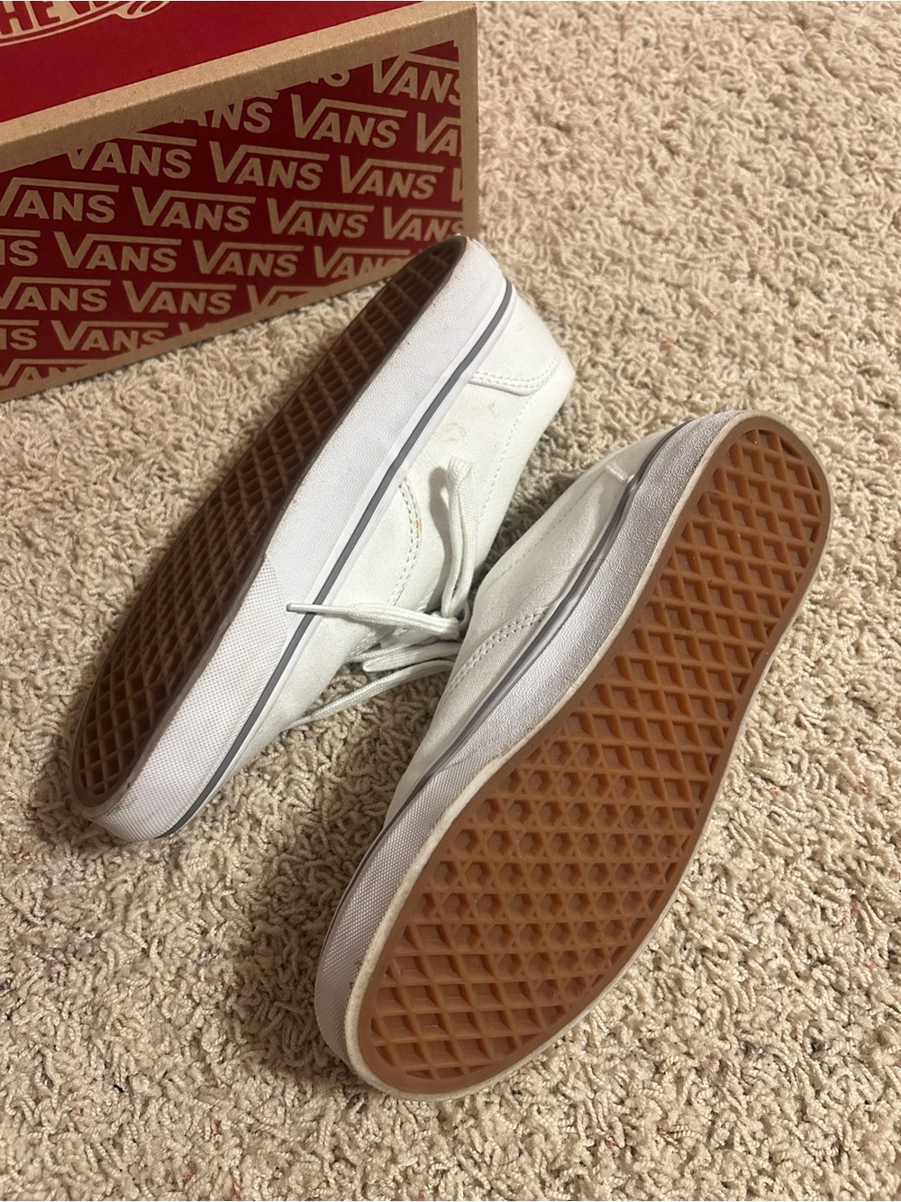 Vans - Picture 3 of 5